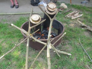 bamboo-containers-tripods